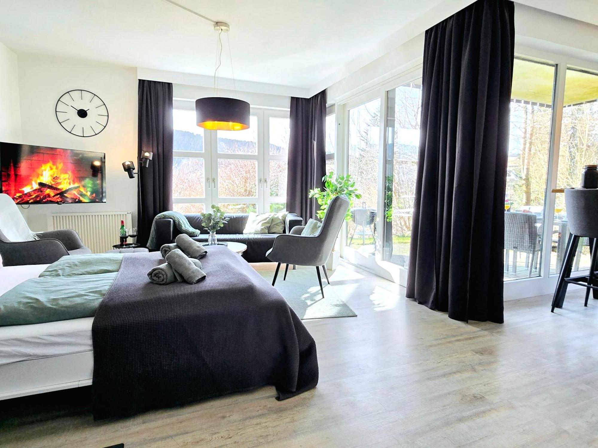 Ferienwohnung Fuchsbau Mit Kamin & Terrasse & Hunde Winterberg Ngoại thất bức ảnh