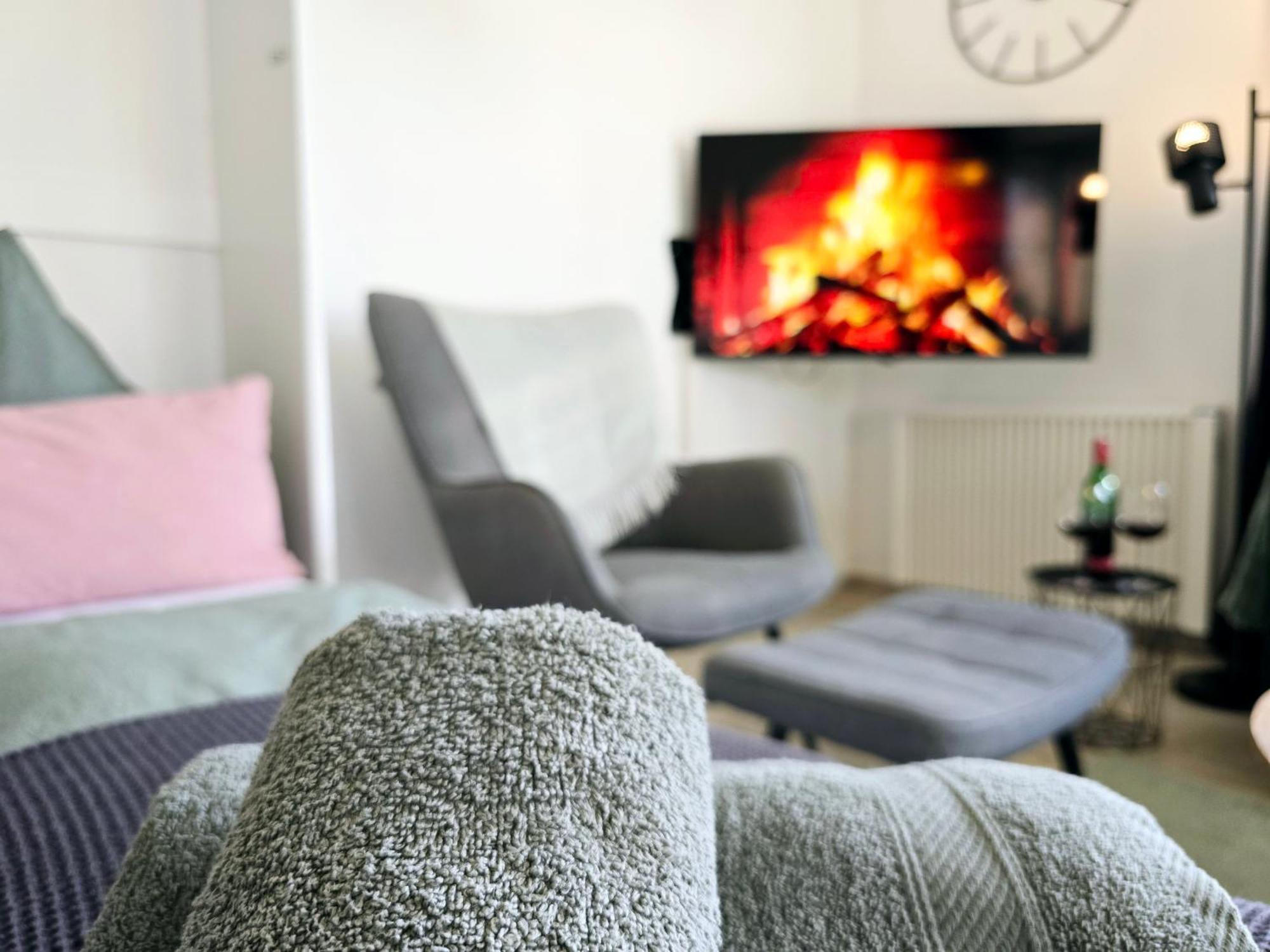 Ferienwohnung Fuchsbau Mit Kamin & Terrasse & Hunde Winterberg Ngoại thất bức ảnh